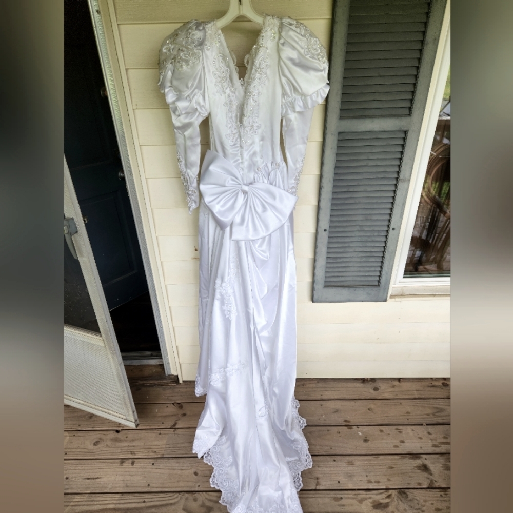 Princess Wedding Gown White Beaded Embroidered Lace US 4 handmade